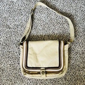 GAP khaki Messenger Cross Over Crossbody Bag tote GREAT CONDITION